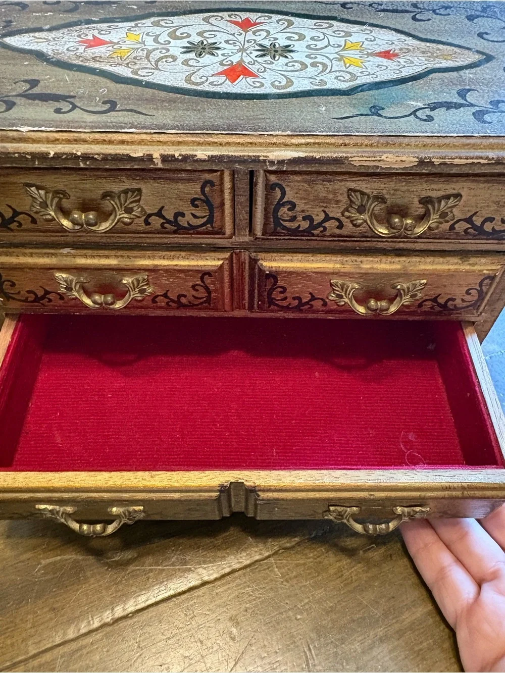 vintage Italian Florentine jewelry box hand-painted gold and black ornate Japan